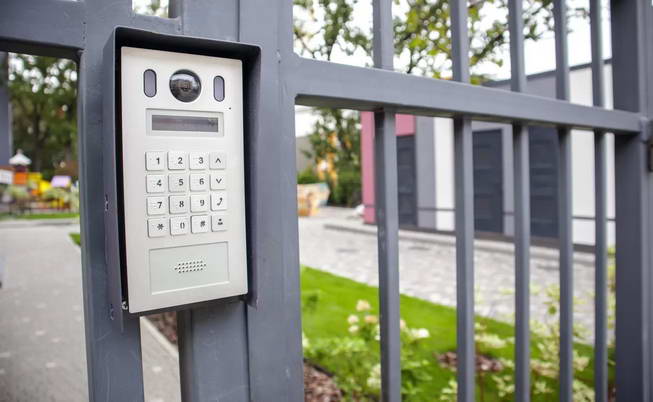 SECURTITY AND ACCESS CONTROL